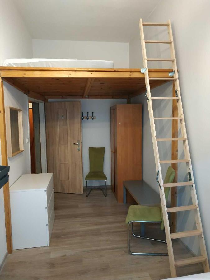 Rejtana Street Hostel Вроцлав Екстериор снимка